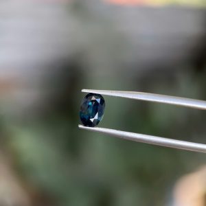 Sapphire xanh lá oval 1,65ct-S0824-011